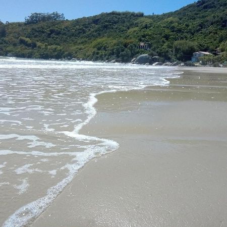 Apto Com 02 Quartos Praia Da Conceicao Bombinhas Sc Eksteriør billede