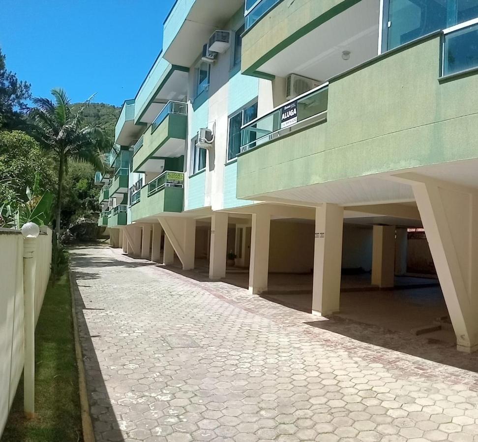 Apto Com 02 Quartos Praia Da Conceicao Bombinhas Sc Eksteriør billede