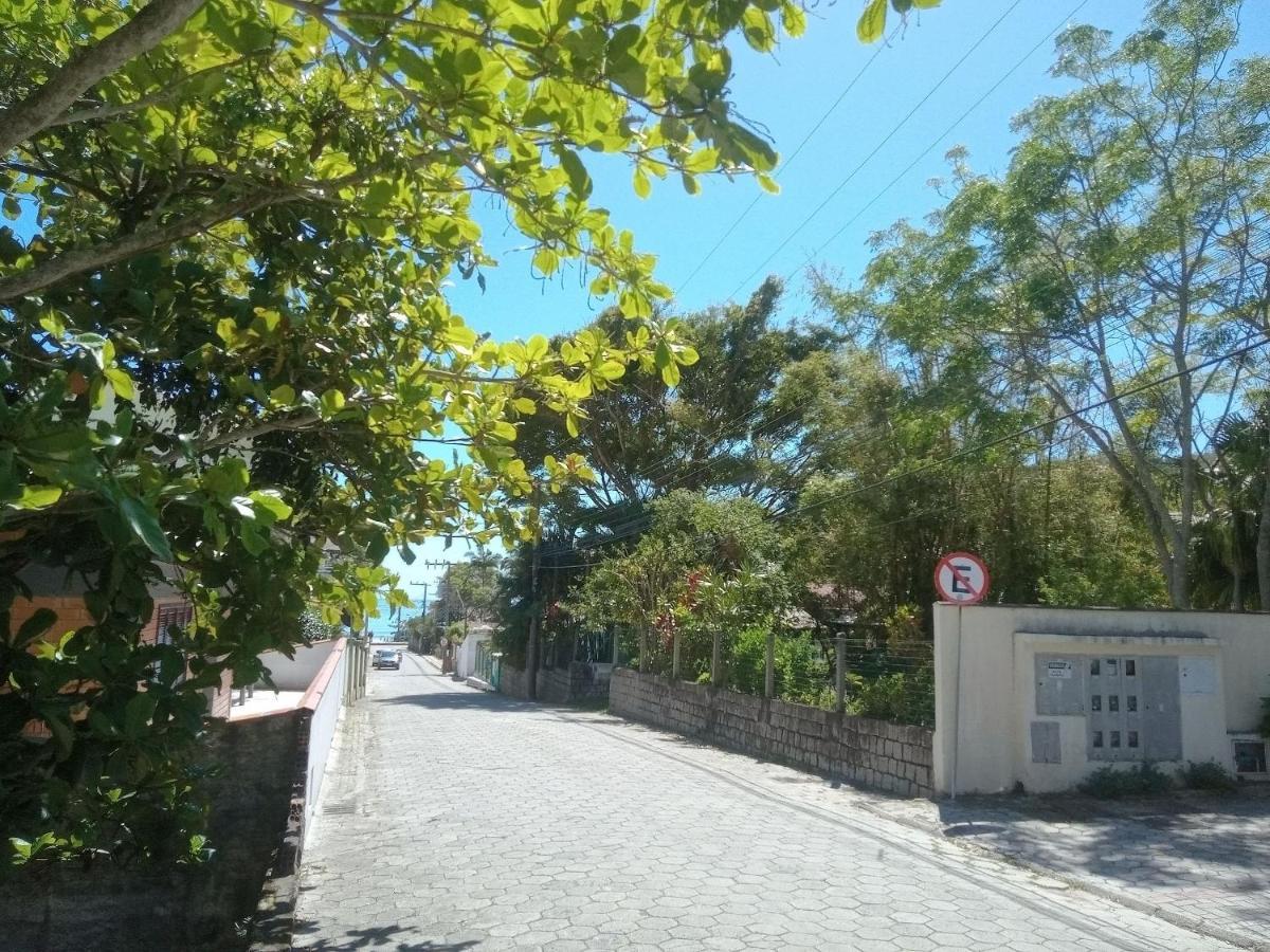 Apto Com 02 Quartos Praia Da Conceicao Bombinhas Sc Eksteriør billede